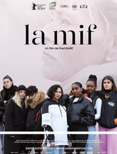 «The fam»: siete chicas en un hogar de acogida